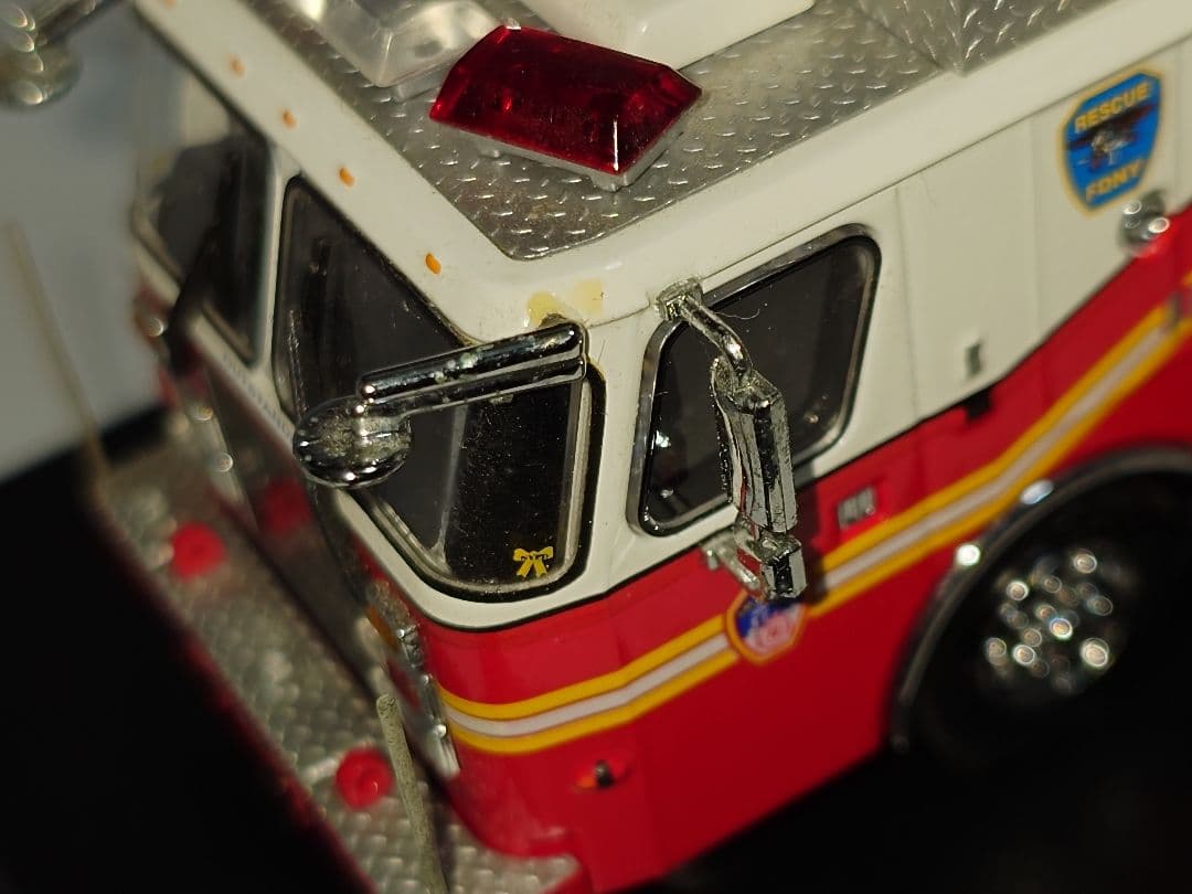 CODE3 Fire Department NY 1/64 ミニカー