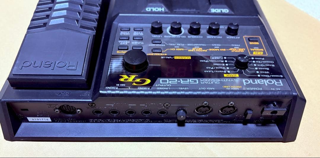 Roland GR-20 ギターエフェクター　本体のみ　ケーブルサービス
