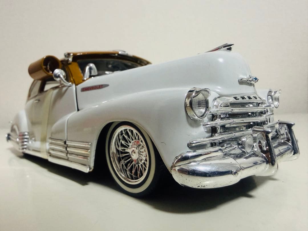 Jada/'47 Chevyシボレー FleetLineフリート 1/24