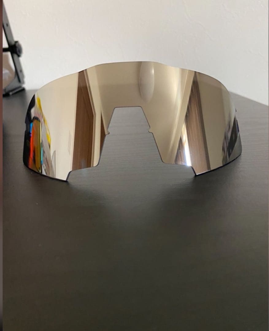 野球サングラス　現在特別値下げ中　来週には元の値段6000円に戻します。