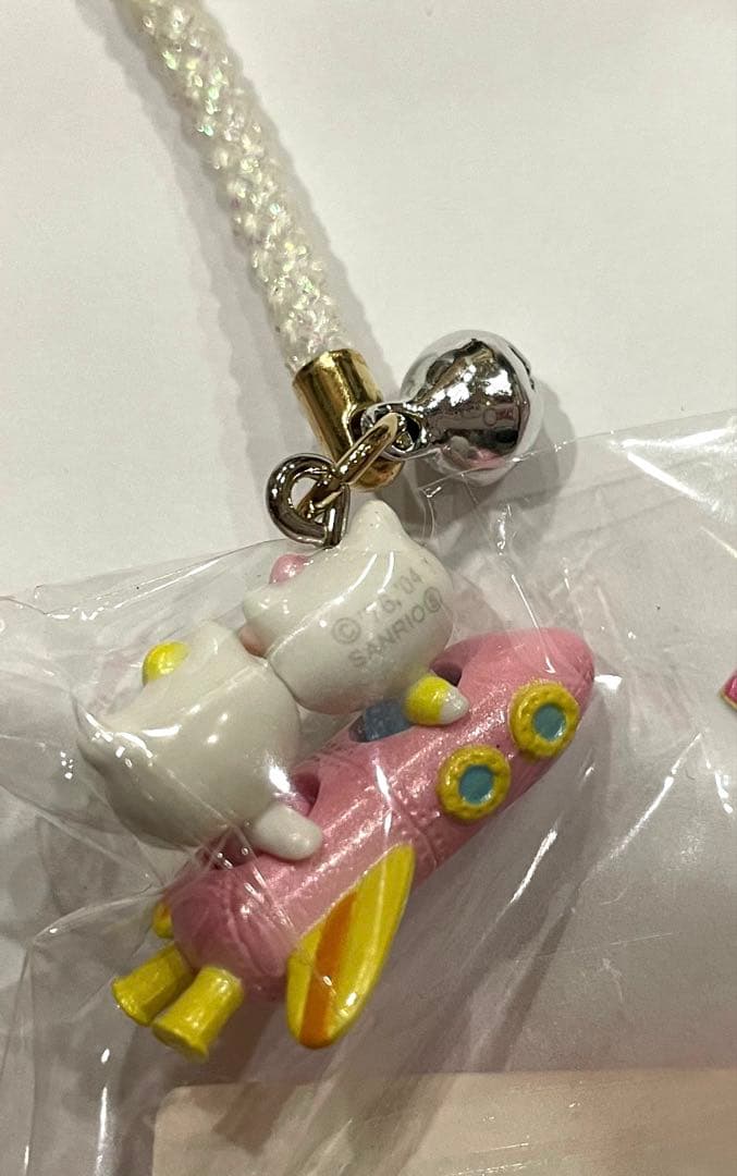 ハローキティ 根付 ストラップ　キティ&ミミイ　飛行機　サーフィン