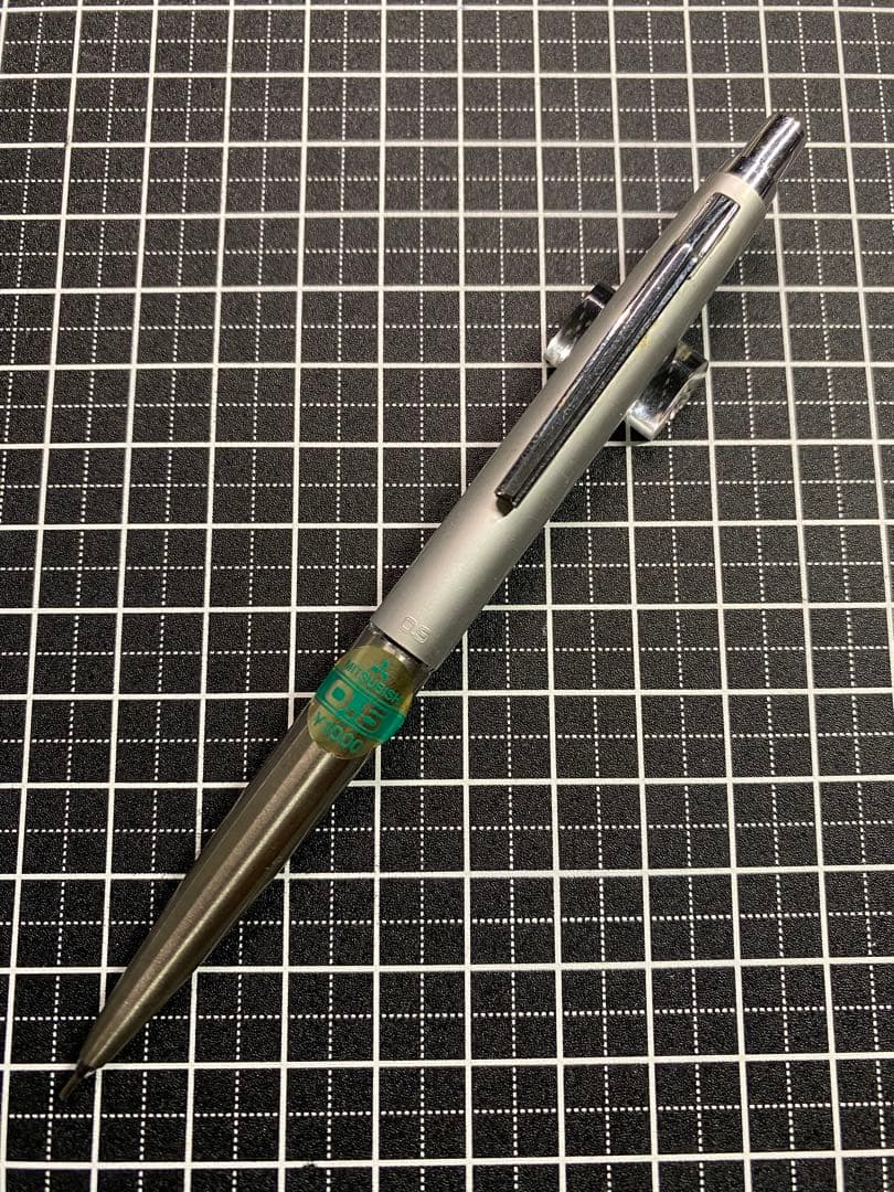 uni Double-Knock シャープペンシル　芯径0.5mm