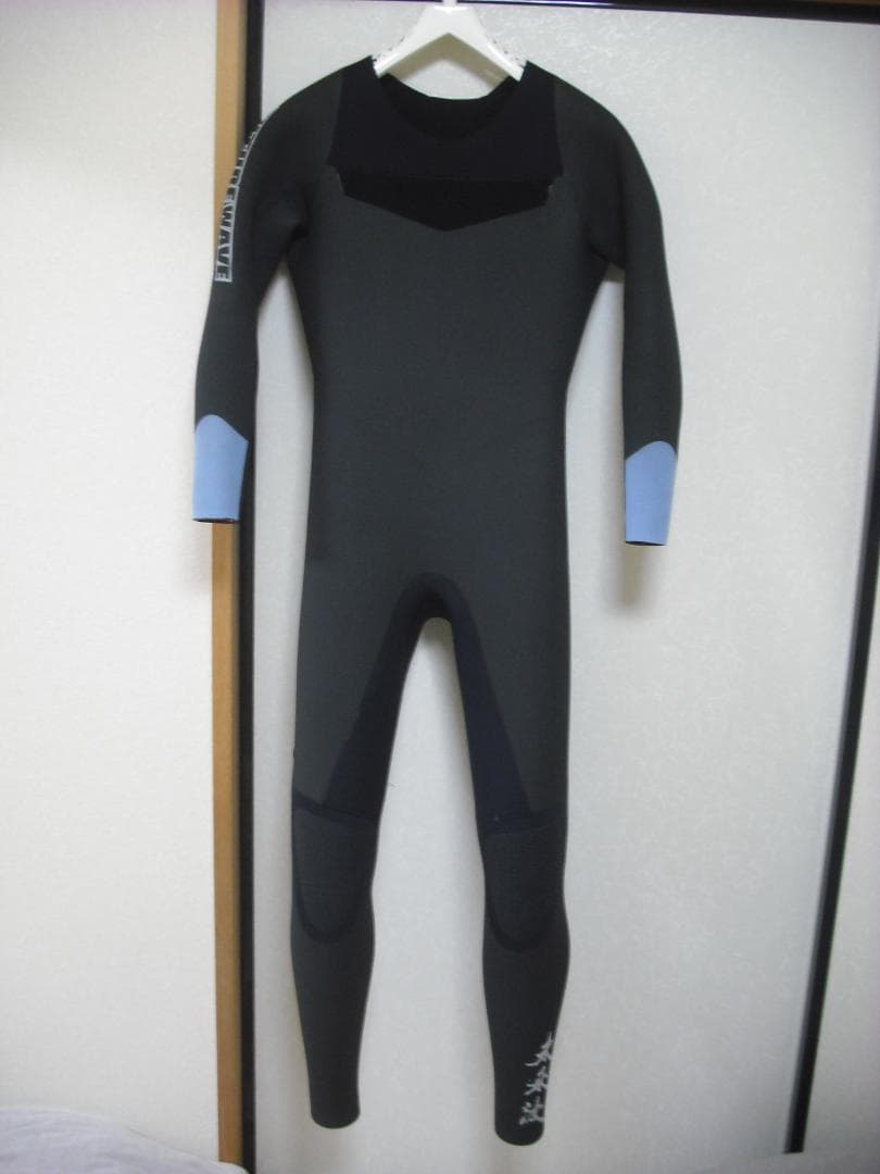 【快適に使えるセミドライ】FUTURE WAVE　ウエットスーツ　ML相当
