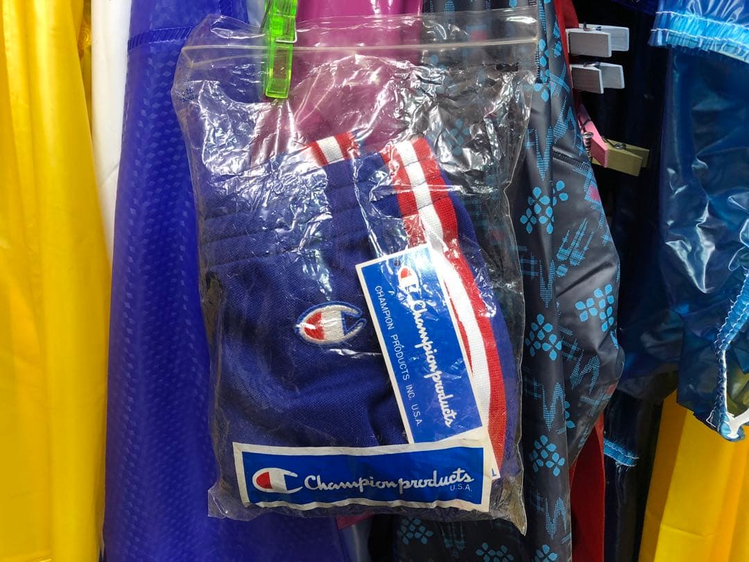 バレーボールウェア　チャンピョン　青紫　Mサイズ　ポリエステル　外袋有　未使用