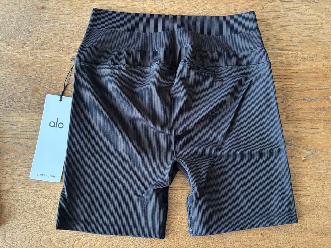 Alo Yoga 5’’seamless Ribbed Short新品未使用