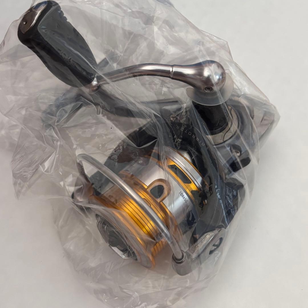 ダイワ スピニングリール 17エクセラー2004H