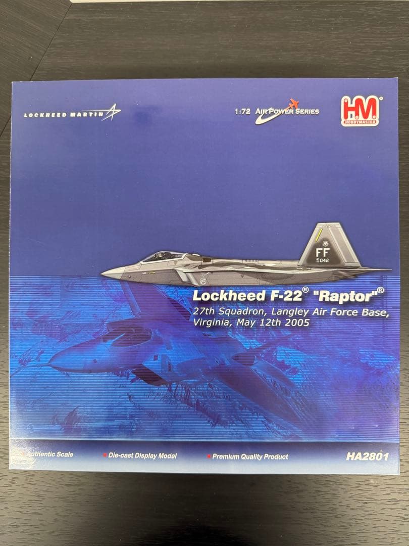 ★美品・外箱付★F-22 ラプター 1/72 航空機模型 HA2801♪