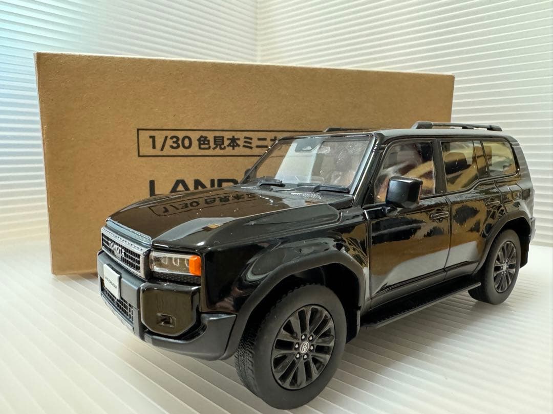 トヨタ TOYOTA ランクル250 1/30 ミニカー 非売品