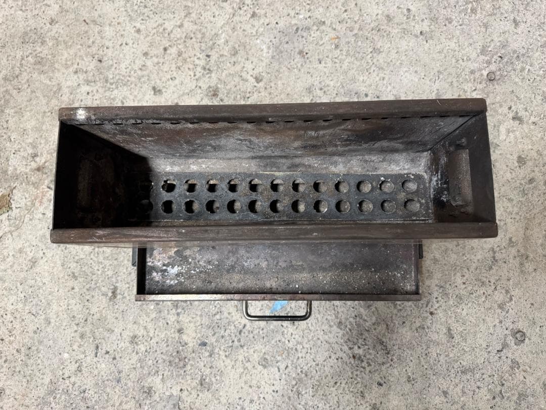 DOD めちゃもえファイヤー 焚き火台 (笑’s B-6君カン(燗)グリル付)