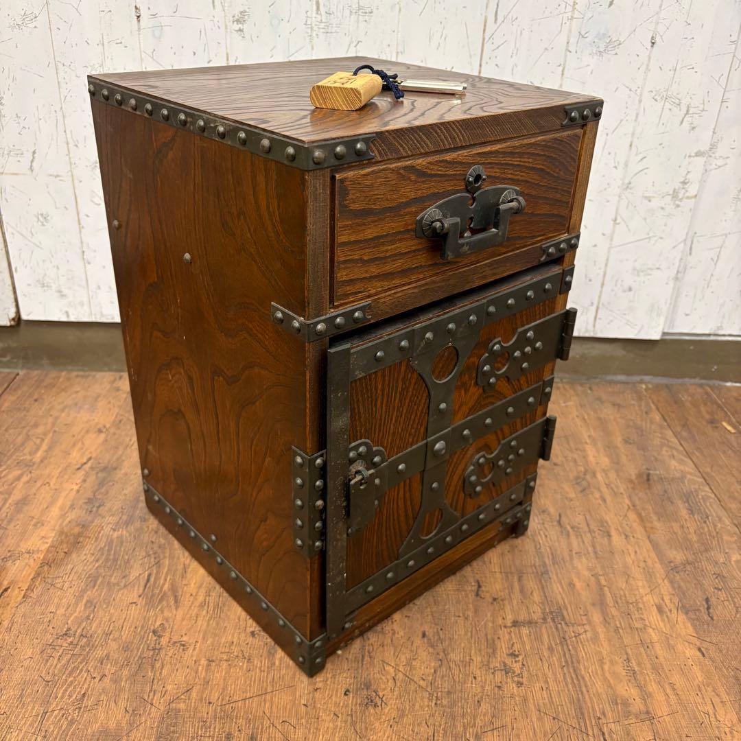 アンティーク 古道具 木製 船箪笥 銭箱 銭函 薬箱 ビンテージ 鍵付き 古家具