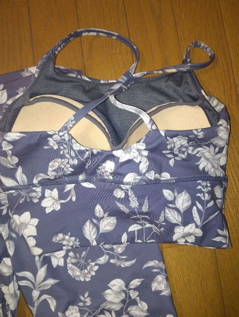 SUKALAスカーラボタニカルガーデンMサイズ（ブラトップ＆レギンス）セット