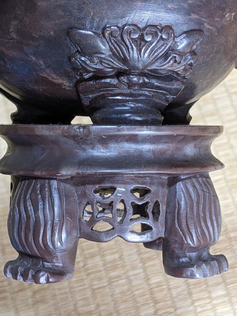 ♦中国 透かし彫り 麒麟 獅子飾り自在遊環双耳四足香炉 手彫り玉石彫刻 骨董品