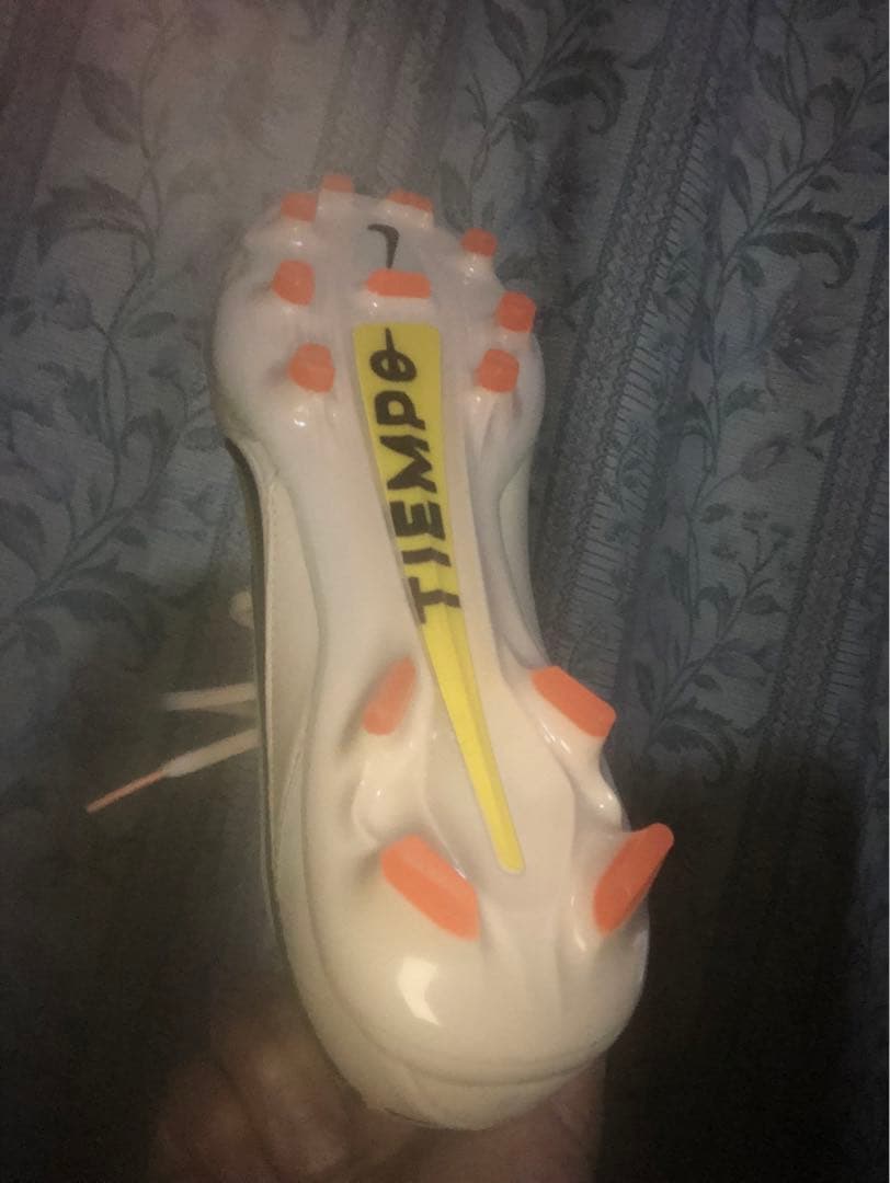 NIKE ティエンポ9新品