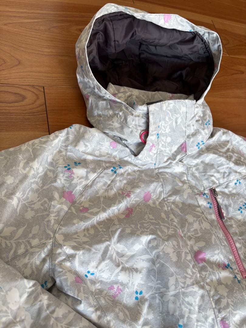 新品　スノーボードウェア Mサイズ　レディース　花柄