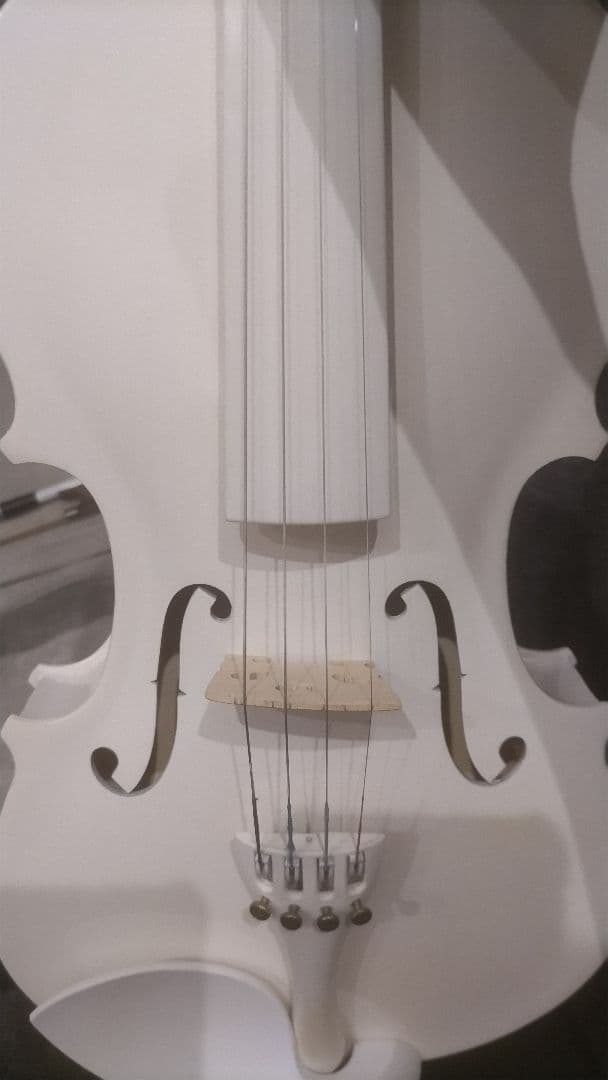 お値下げしました！白バイオリン　ケース付き★親子セット2台で13000円