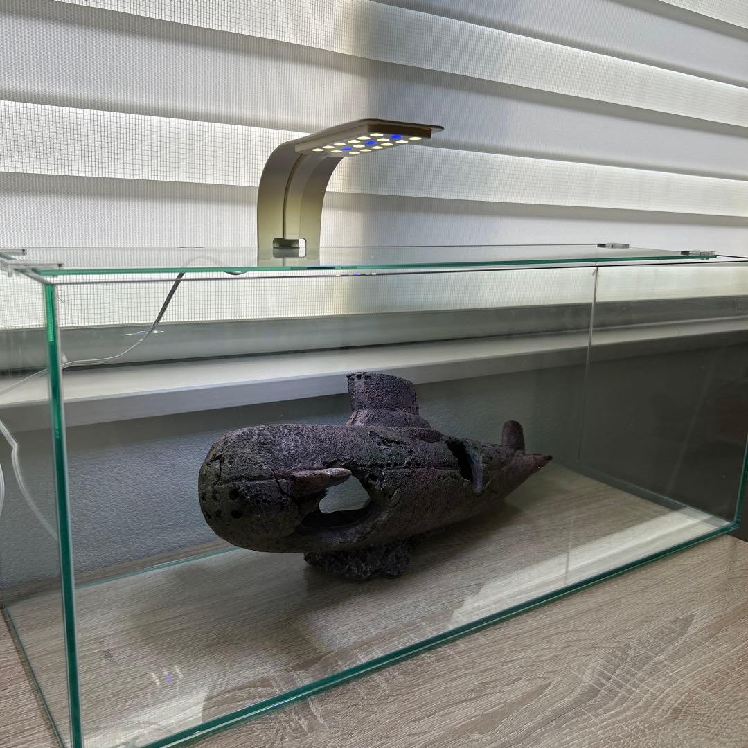 お得な3点セットGEX 60cm水槽&LEDライト&潜水艦沈没船