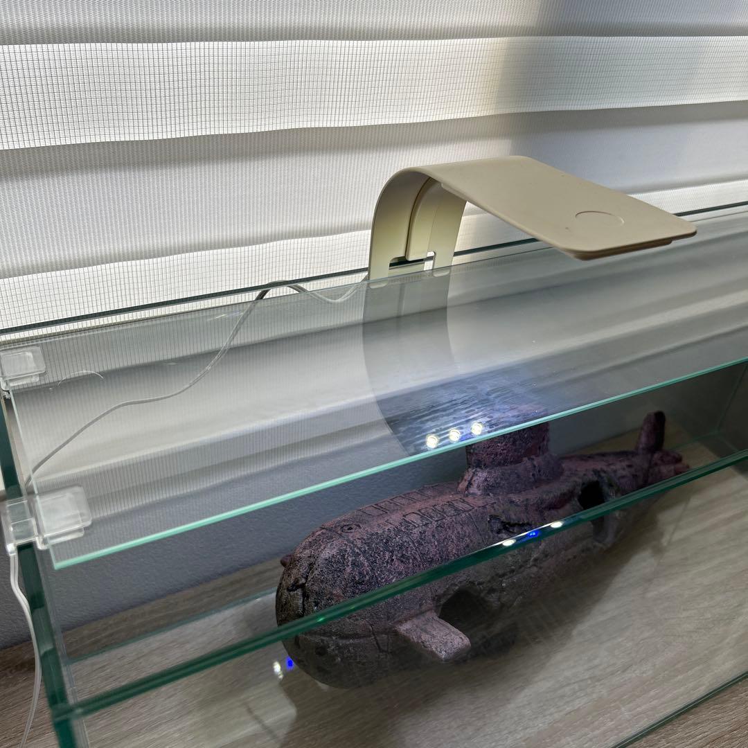 お得な3点セットGEX 60cm水槽&LEDライト&潜水艦沈没船