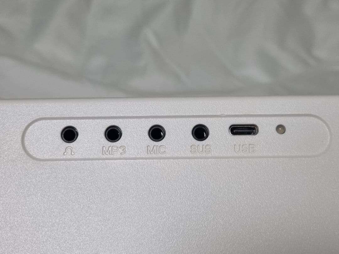 TERENCE 88鍵盤 電子ピアノ折り畳み式　ホワイト V30(無線使用可)