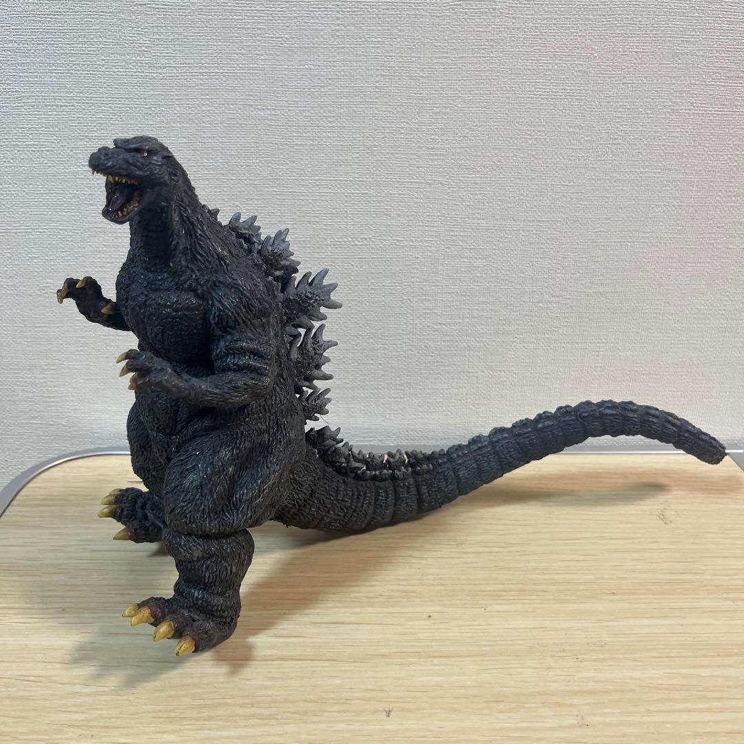ゴジラ　ジオラマ　フィギュア