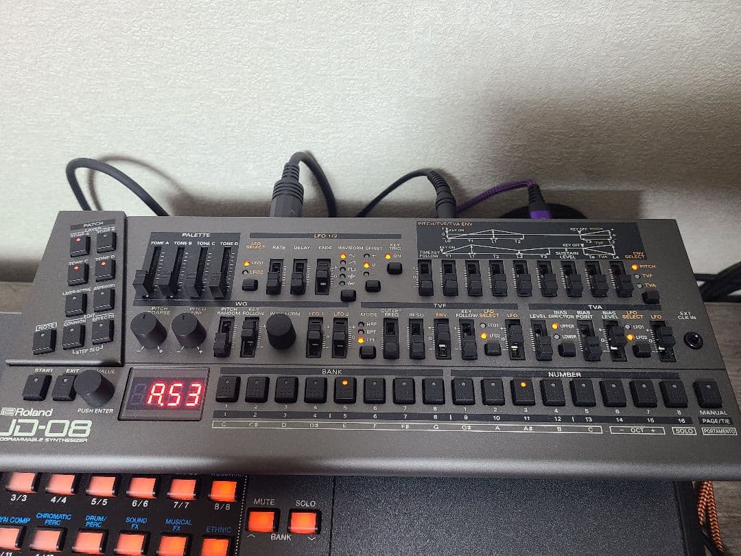 鍵盤楽器 Roland JD-08