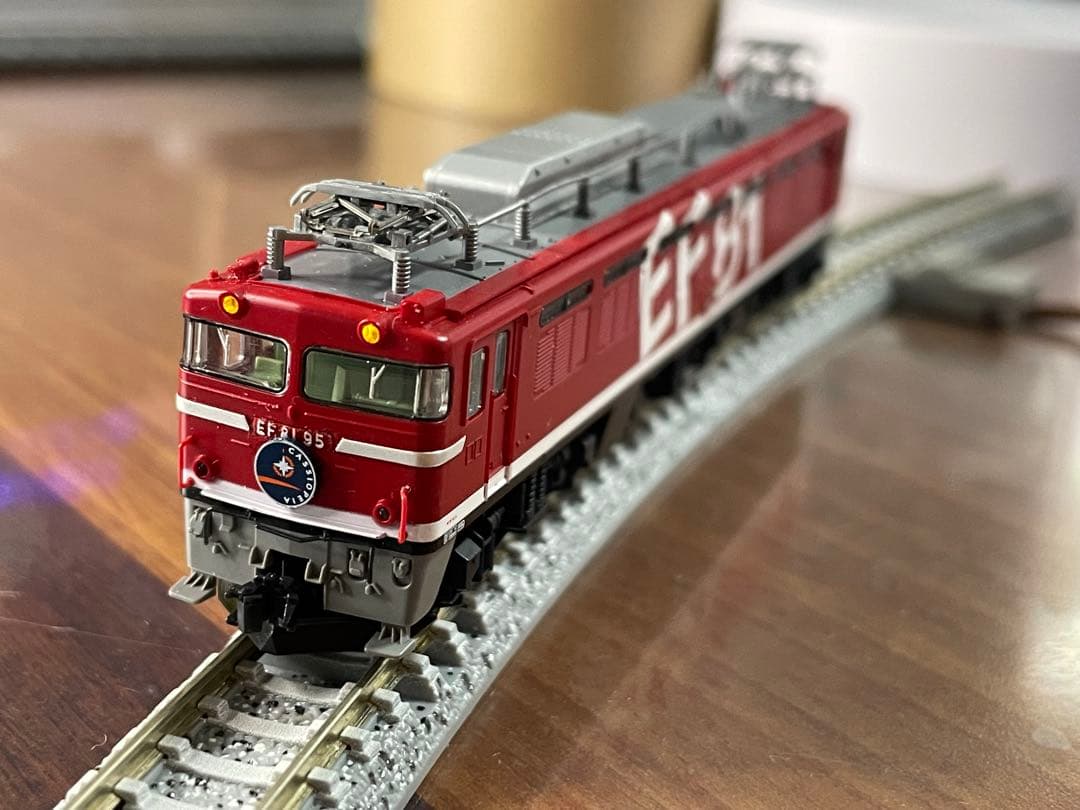 KATO EF81+カシオペア　フル編成