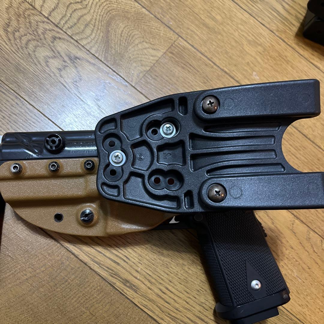 東京マルイ　ハイキャパE トイガン電動ハンドガン