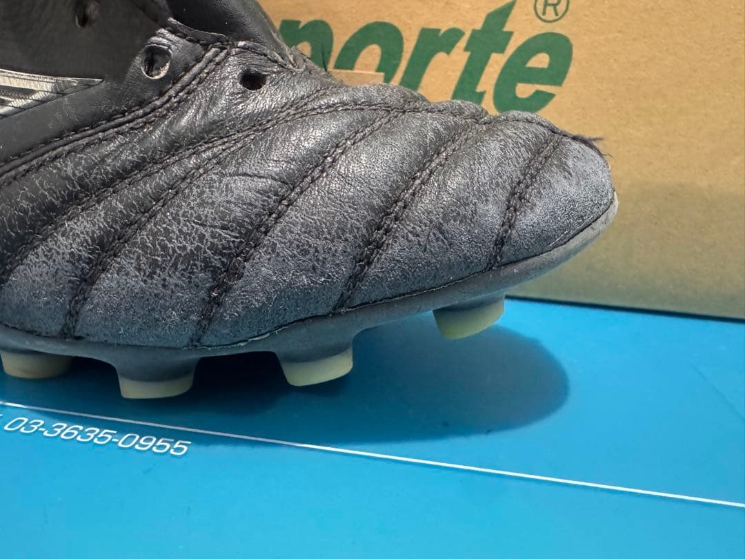 ミズノ　モレリア Neo 4中古サッカーシューズ　24.5cm