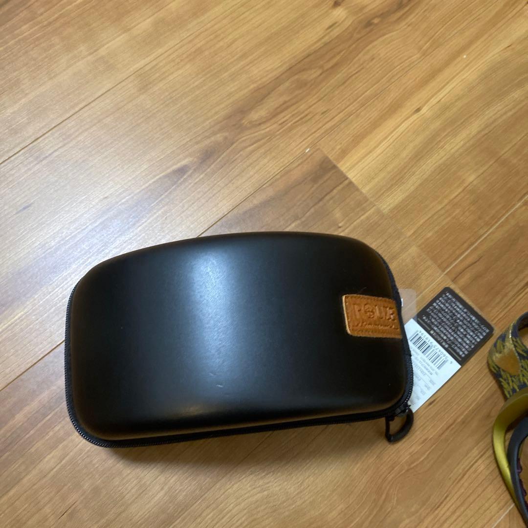 オークリー　クローバー　ゴーグル　ゴールド　ブラック　スノーボード　新品　ケース