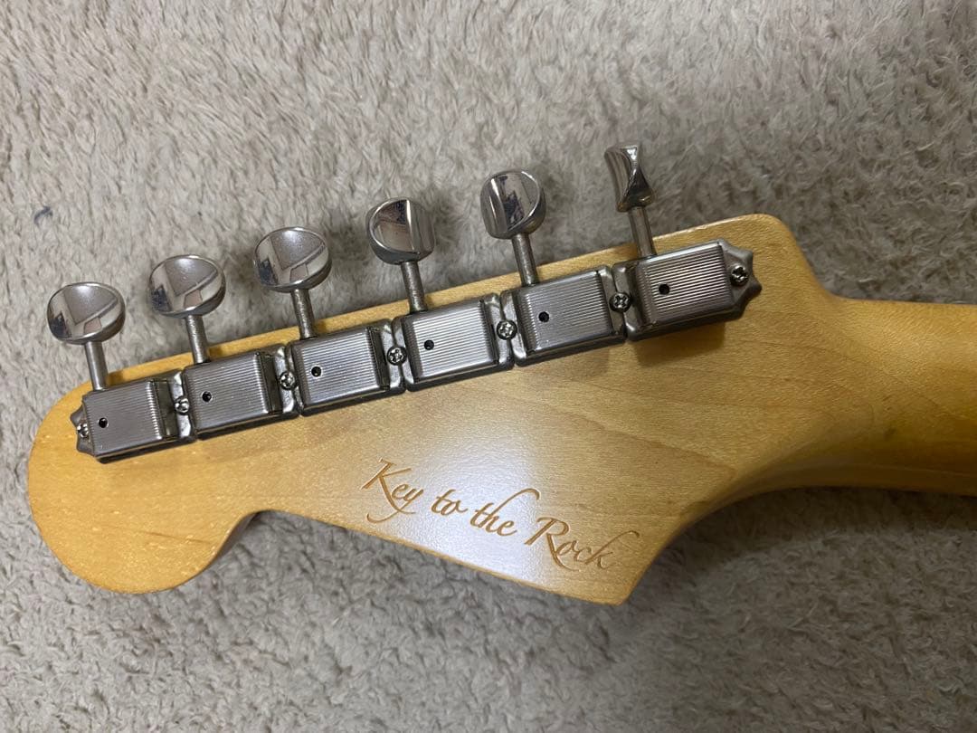 【crewsmaniacsoundレアカラー】 ST60ストラトキャスター