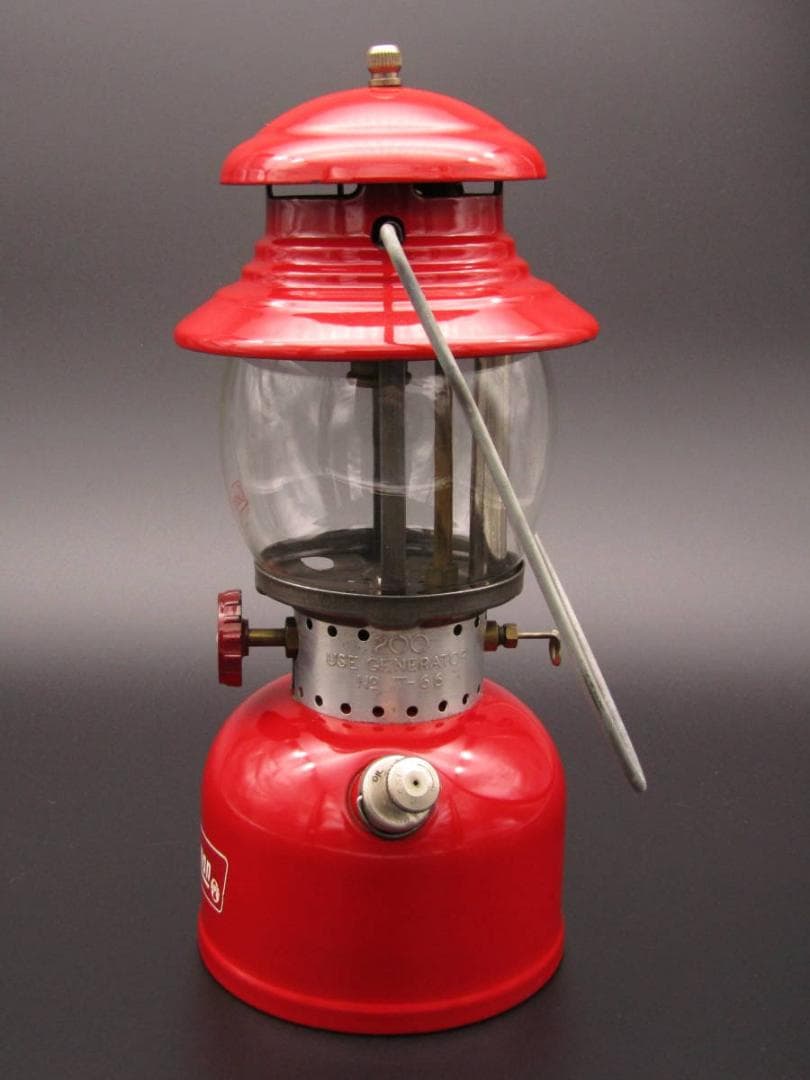 コールマン Coleman ランタン アウトドア ホワイトガソリン 赤 200
