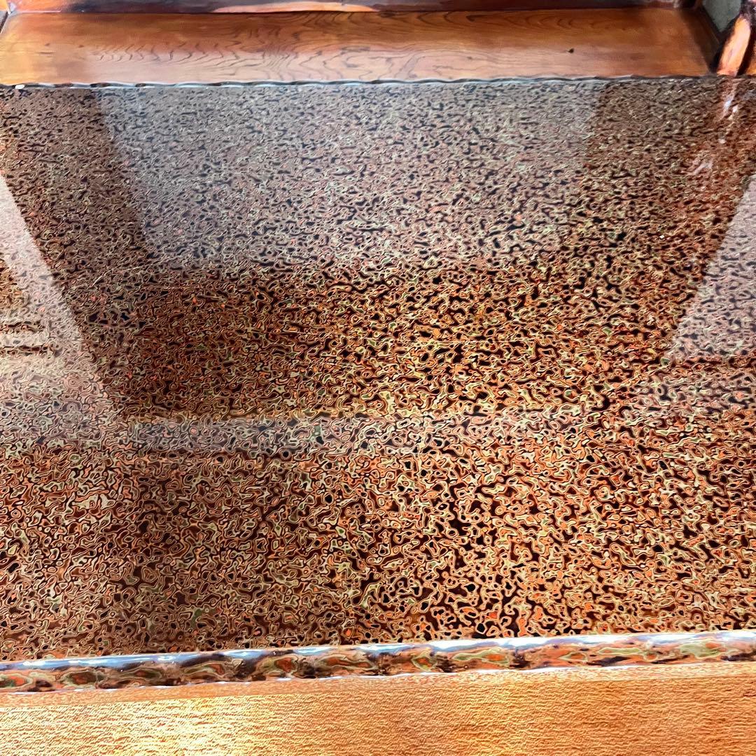 高級座卓　津軽塗　特徴的な脚デザイン