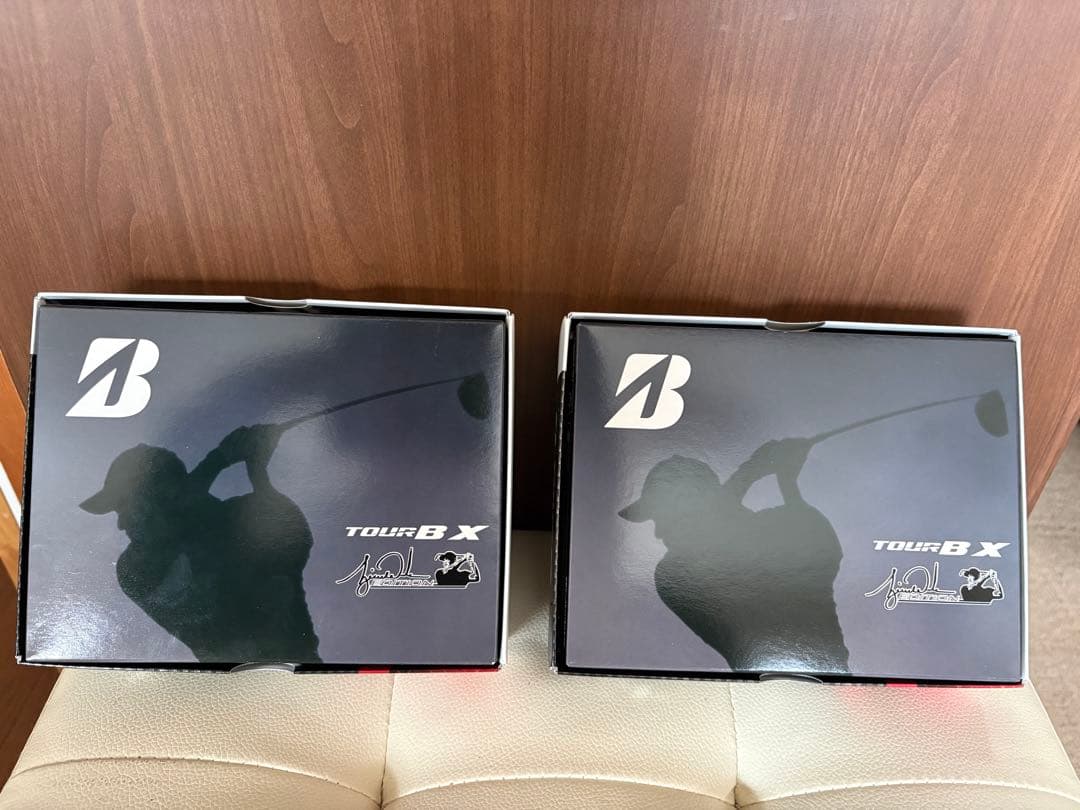 【新品・限定品】ブリヂストン　タイガーウッズ エディション　2ダース