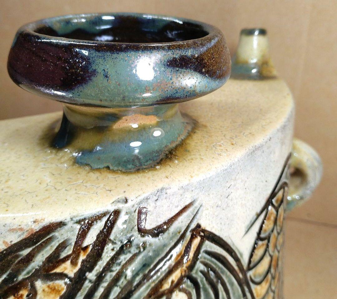 傑作【本物保証】金城次郎 魚紋抱瓶 共箱 栞 ｗ27㎝超 壷屋焼 人間国宝 美品