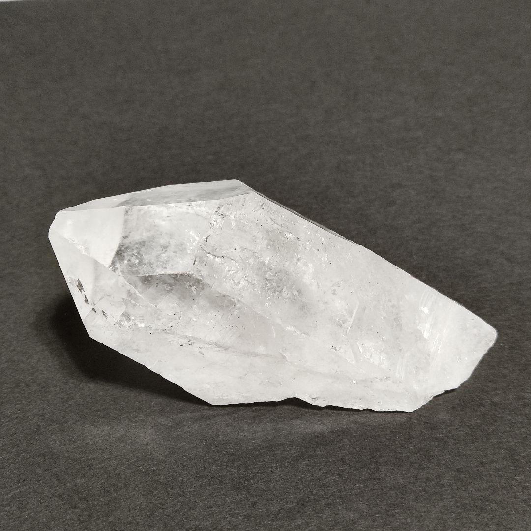 パワーストーン　天然石　レコードキーパー入り水晶　原石　152g　No.169