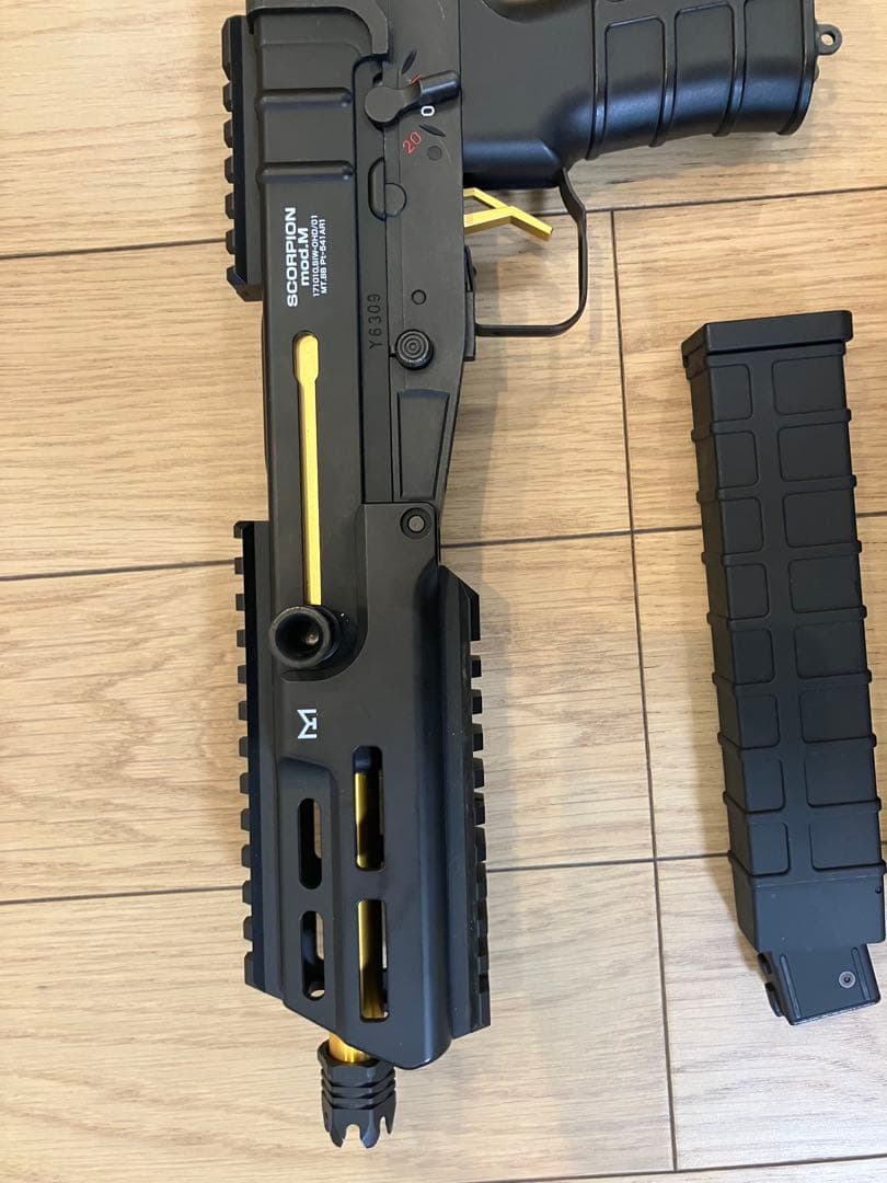 東京マルイ　スコーピオン　モッドM