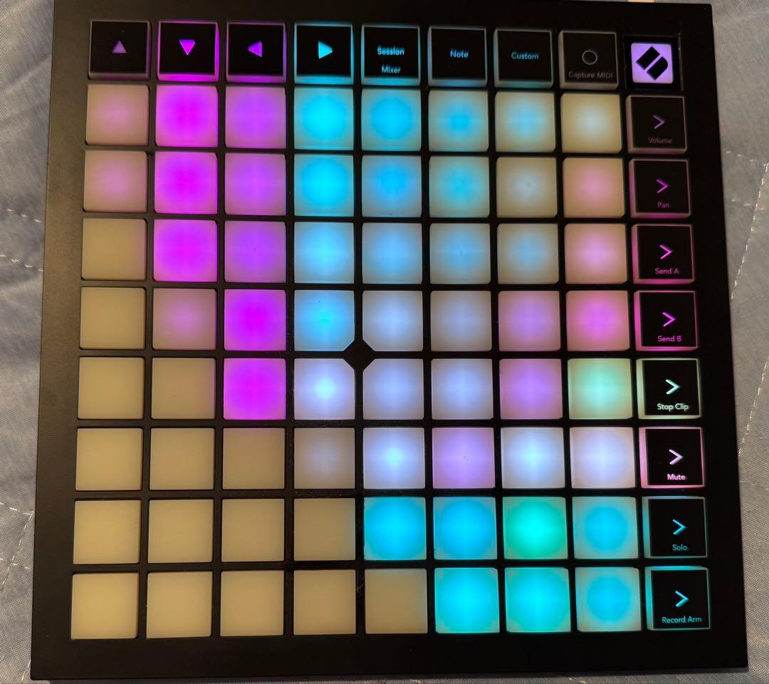 NOVATION Launchpad X 送料無料 USBケーブル無し