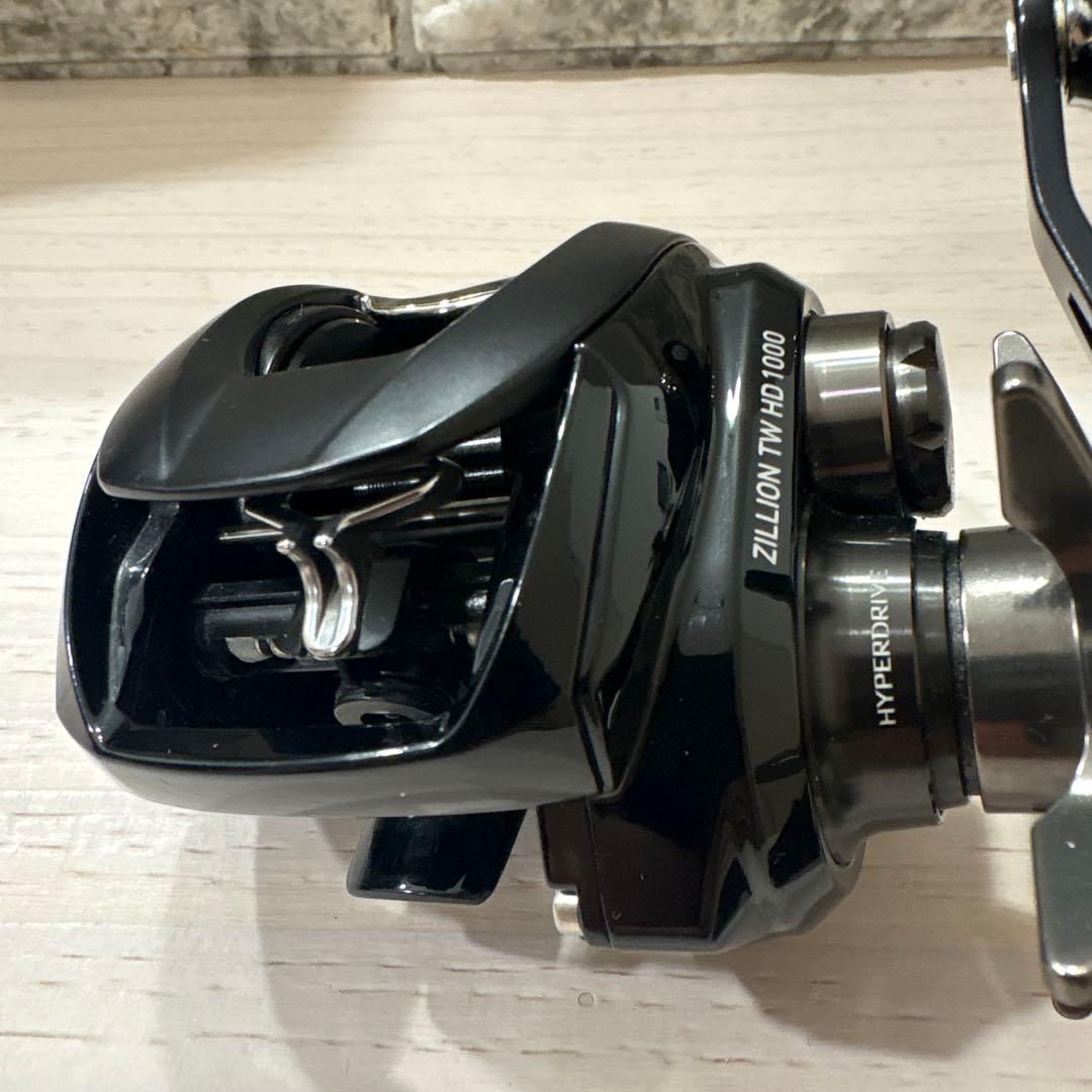 【美品】ダイワ 22ジリオン TWHD 1000XHL 左巻き