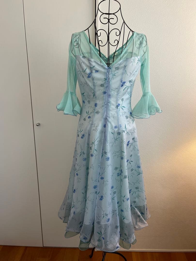 ❤️新品❣️未使用❣️タグ付き❣️社交ダンス　パーティードレス❤️