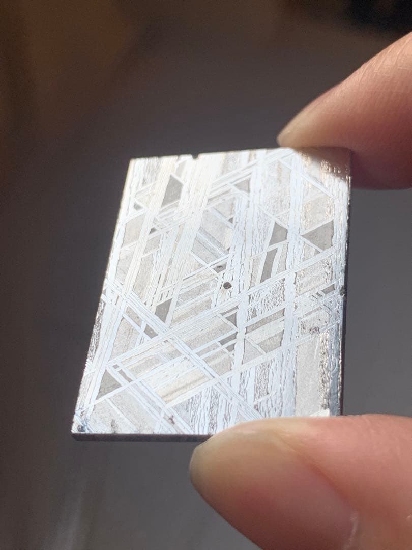 ギベオン鉄隕石　スライス標本　メテオライト　セリコ　パワーストーン　化石　根付