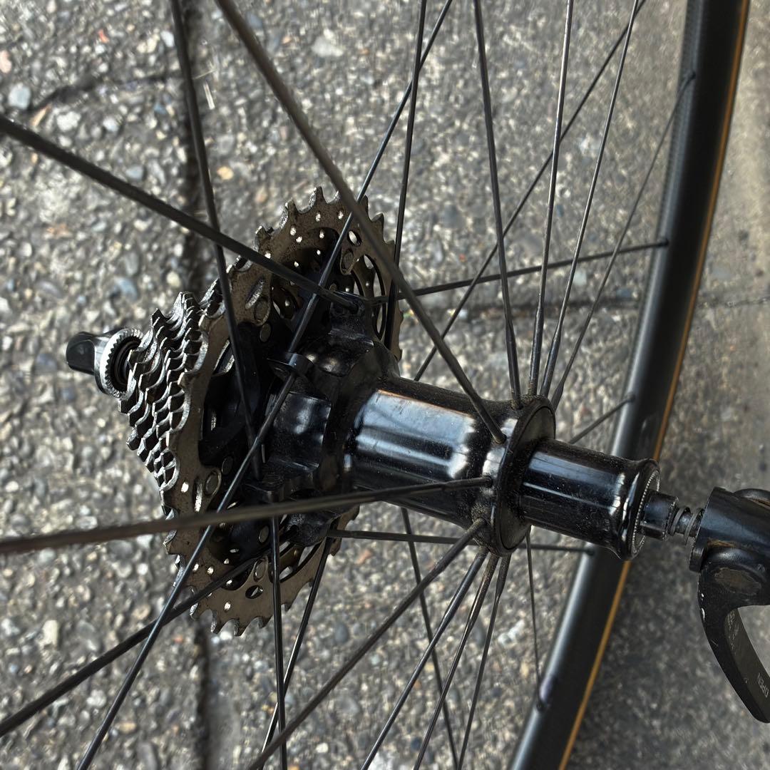 カーボンホイール 700c チューブラータイヤ付き