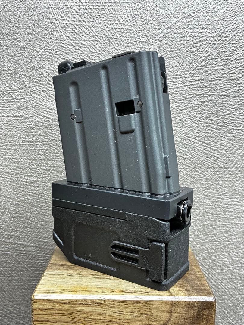 R7-19 東京マルイ GBB M4 マガジンアダプター 外部ソース仕様