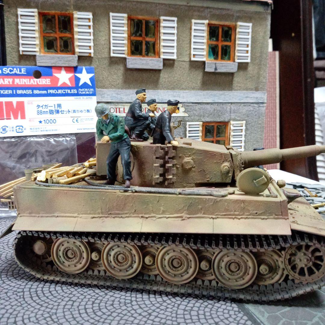値下げしました　タミヤ　タイガーⅠ型　最後期型　1／35　アクセサリーパーツ多数