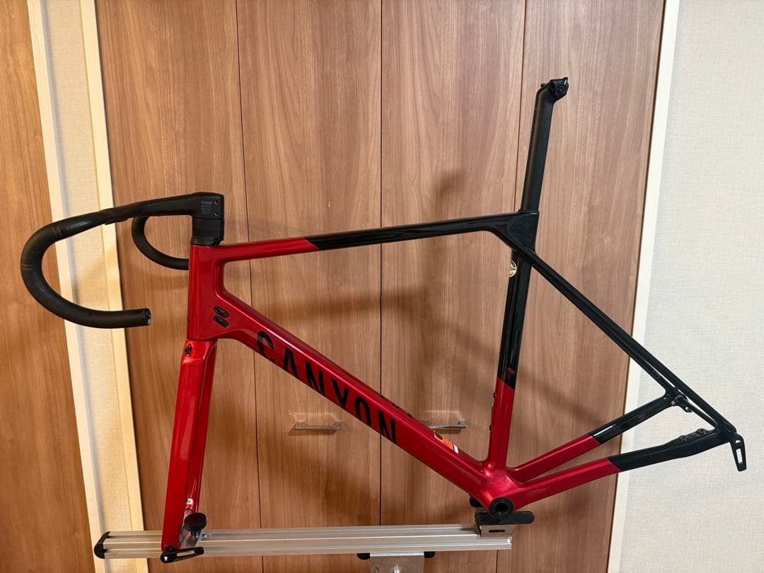 CANYON ULTIMATE CF SL Lフレームセット　(ハンドル込み)