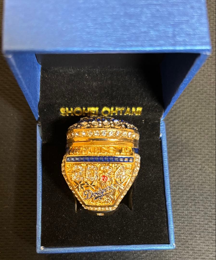 大幅値下⭐️非売品】大谷翔平チャンピオンリング&ワールドチャンピオンミニトロフィー
