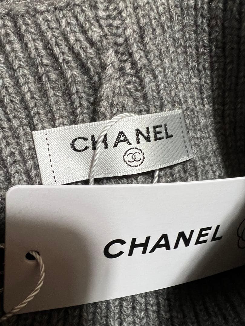 グレー ニット帽 CCロゴ付き新品