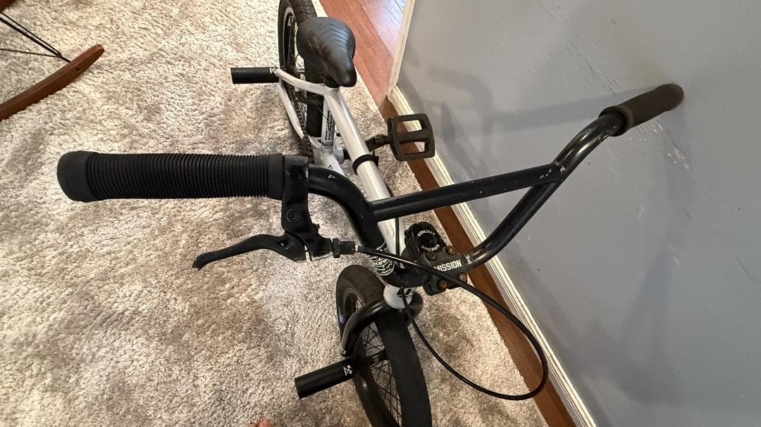 キッズBMX 16インチ KINK ペグ付き