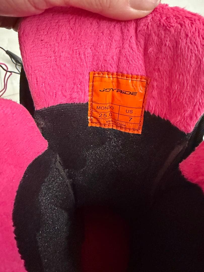 JOY RIDE 女性用スノーボードブーツ ブラック/ピンク