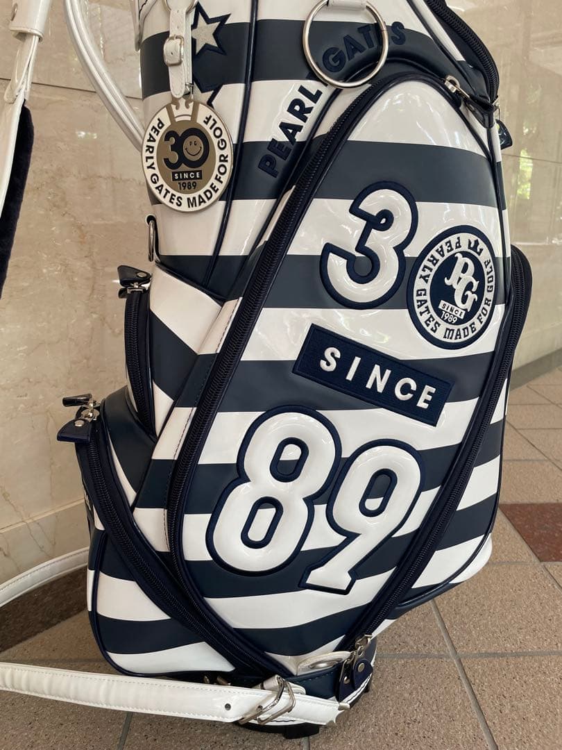 限定PEARLY GATESパーリーゲイツ30周年記念 スペシャルキャディバッグ