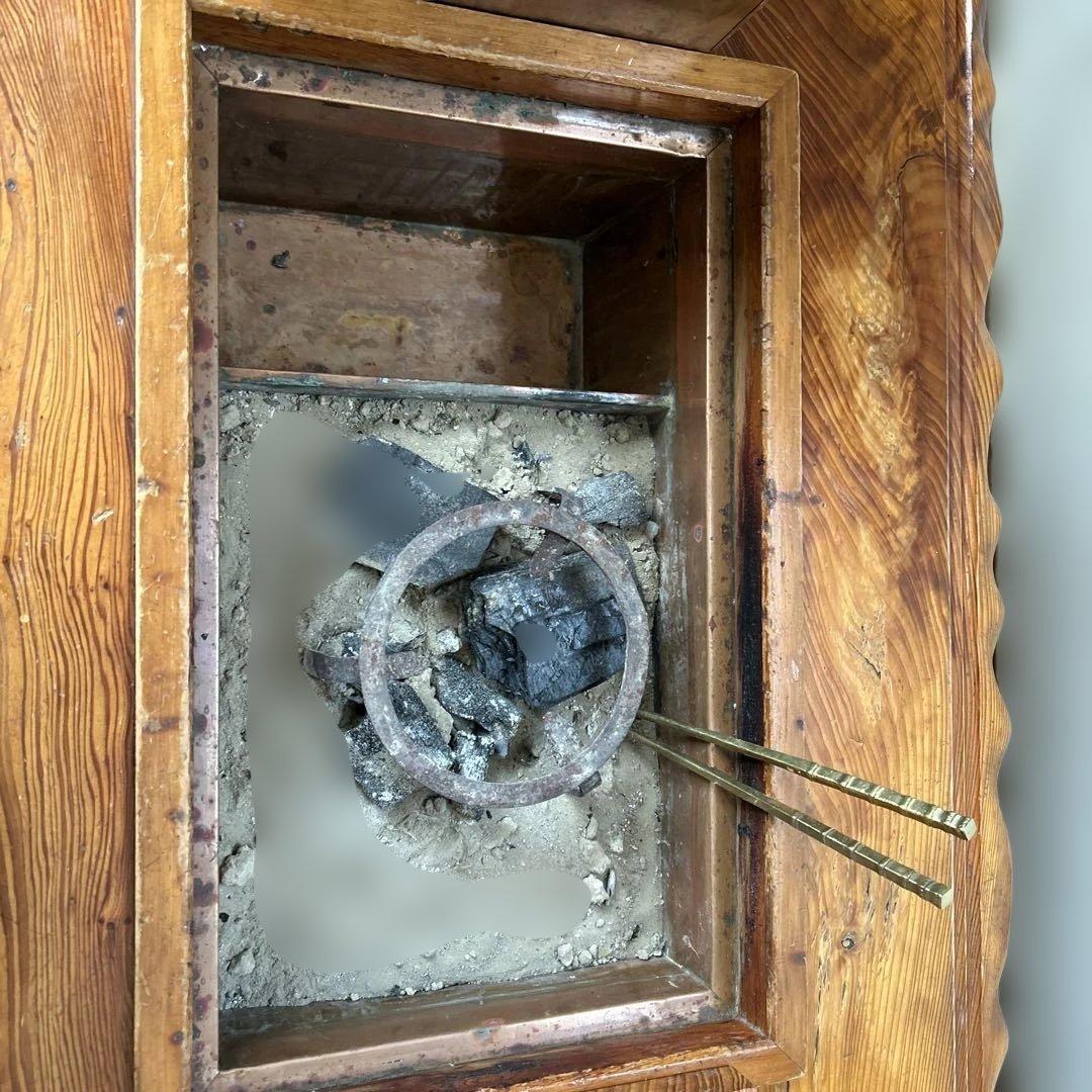 屋久杉（保証書無し）⁈囲炉裏、長火鉢、酒の燗2、職人技木の組込み！