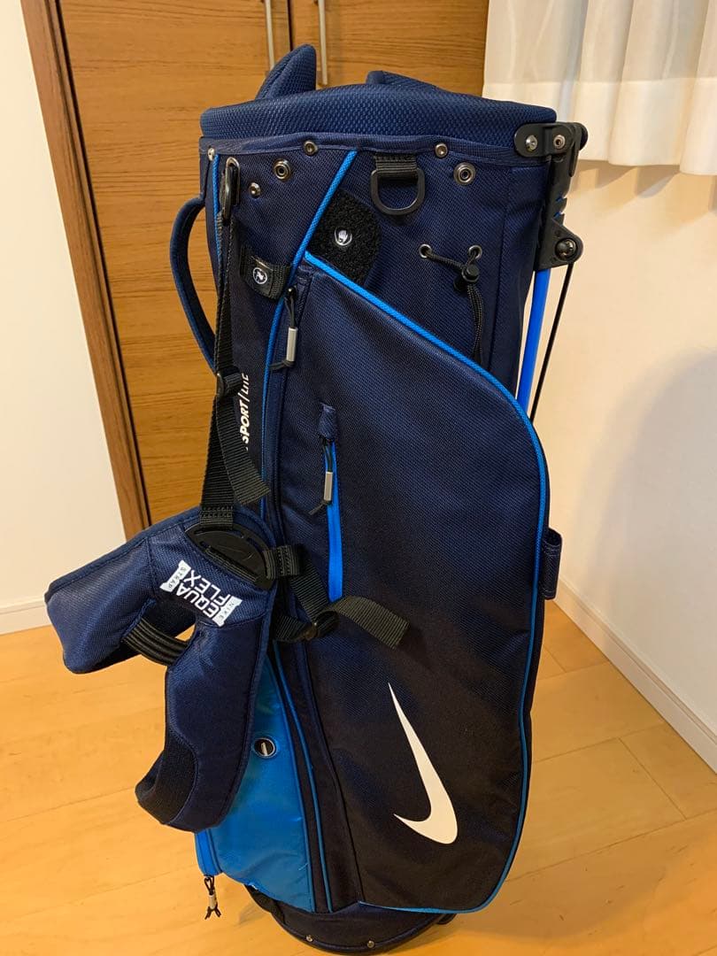 美品　Nike Sport Lite ゴルフバッグ キャディバック スタンド